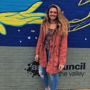 Meet your Posher, Emma